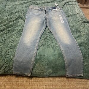 Old navy wow super skinny jeans never worn